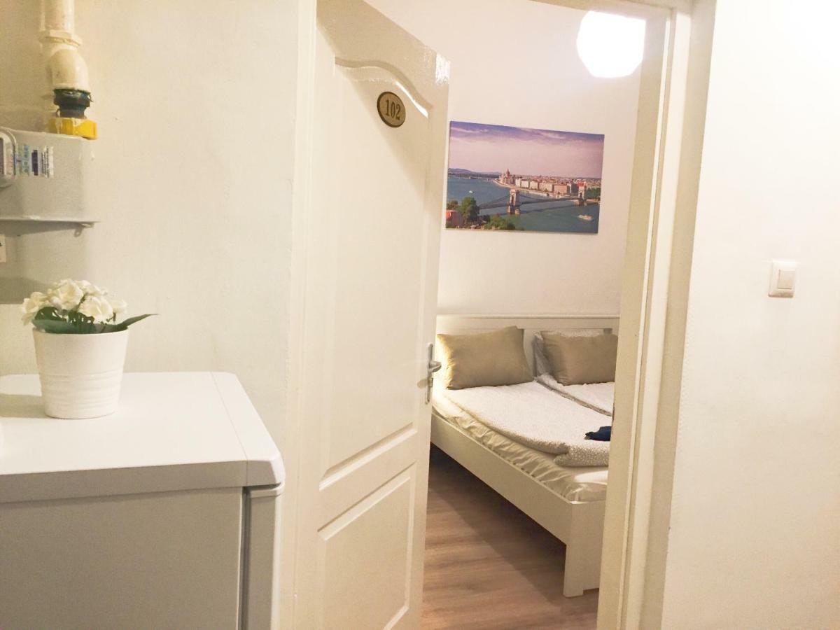 No. 11 Apartment With 2 Bathrooms Next To Railway Station Budapesta Exterior foto
