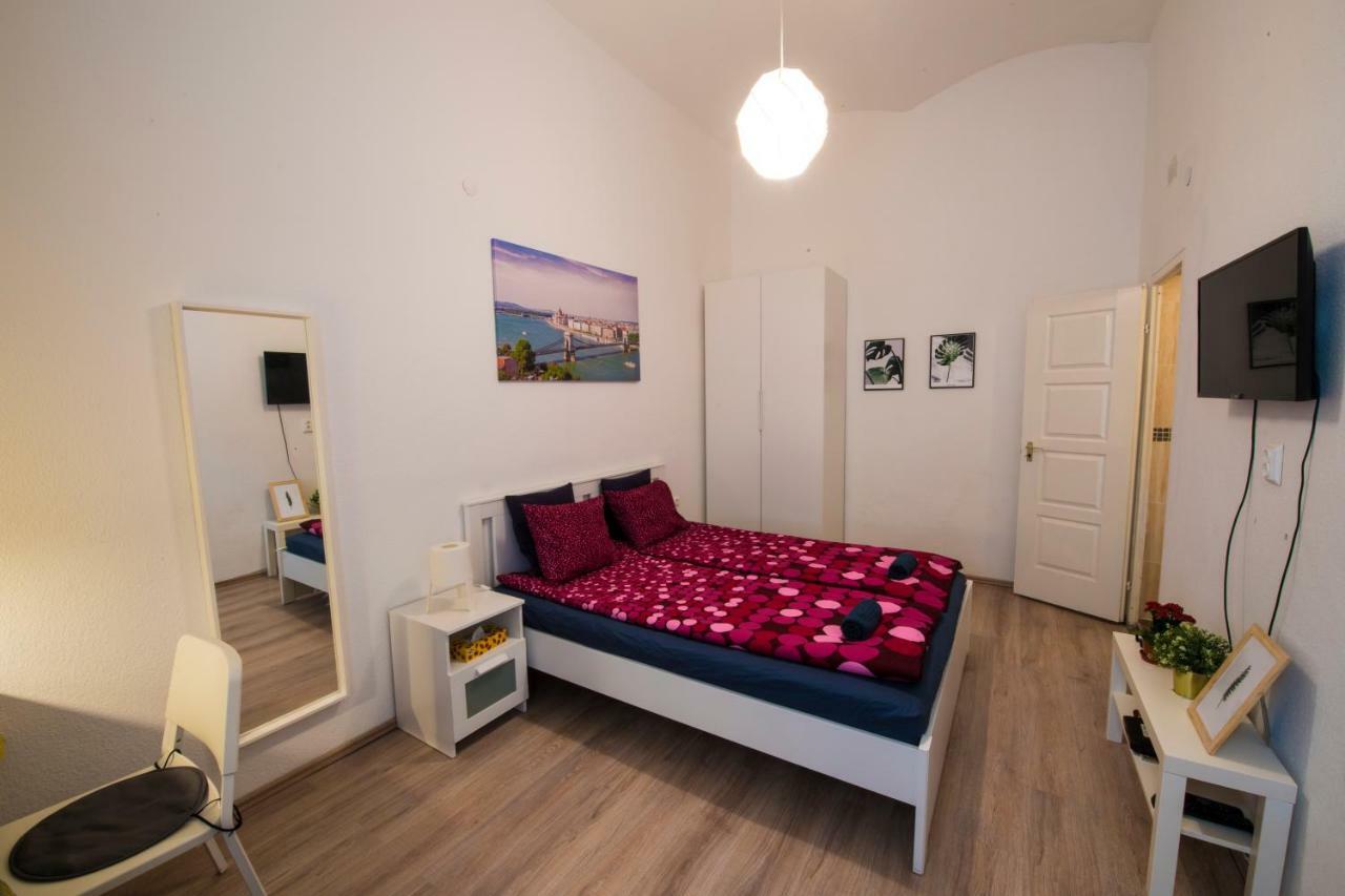 No. 11 Apartment With 2 Bathrooms Next To Railway Station Budapesta Exterior foto